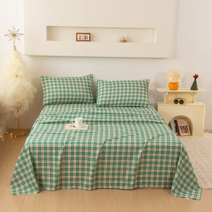 Brighthowl Classic Christmas Gingham Sheet Set