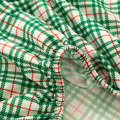 Brighthowl Classic Christmas Gingham Sheet Set
