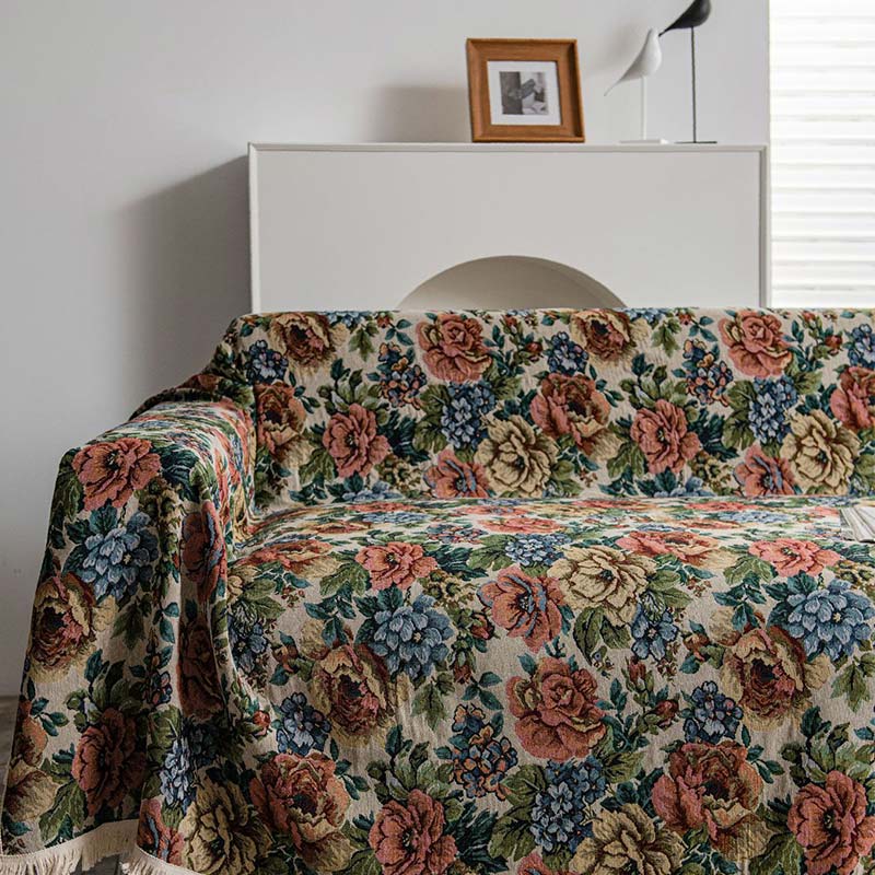 Brighthowl Countryside Rose Print Tassel Sofa Protector